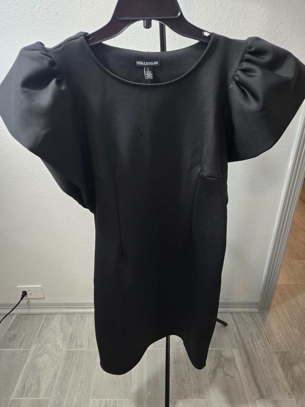 Nina Leonard Black Puff Sleeve Shift Dress